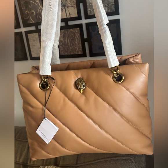 Authentic KURT GEIGER LONDON Quilted 2 compartment magnetic closure shoulder bag - Picture 14 of 17